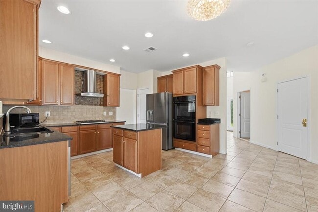 Building Photo - 20242 Hidden Creek Ct