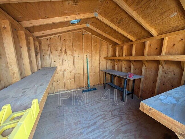 Building Photo - 2646 Floral Rd NW