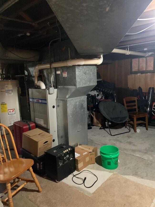 Building Photo - 1614 Adams St