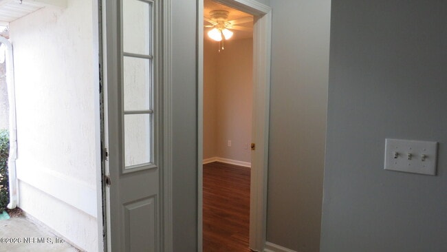 Building Photo - 1823 Sunchase Ct