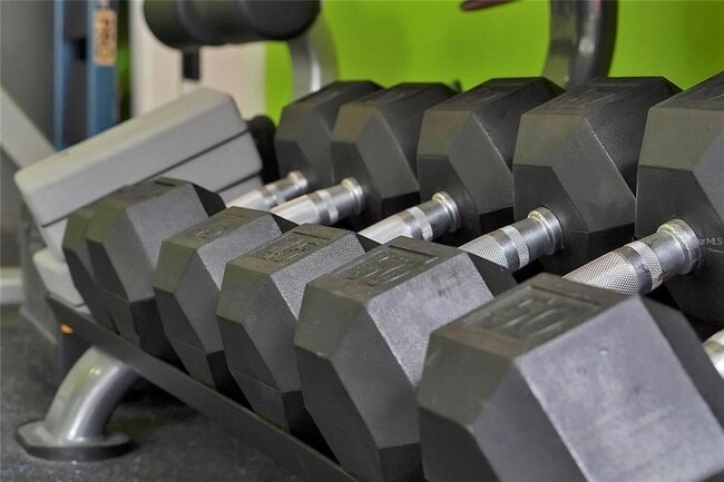 Building Photo - 7705 Apple Tree Cir