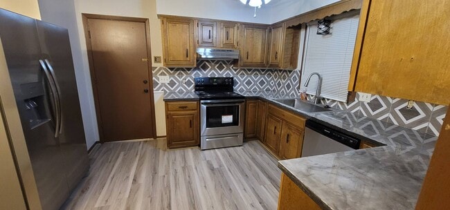 Building Photo - 2141 S Lori Ln