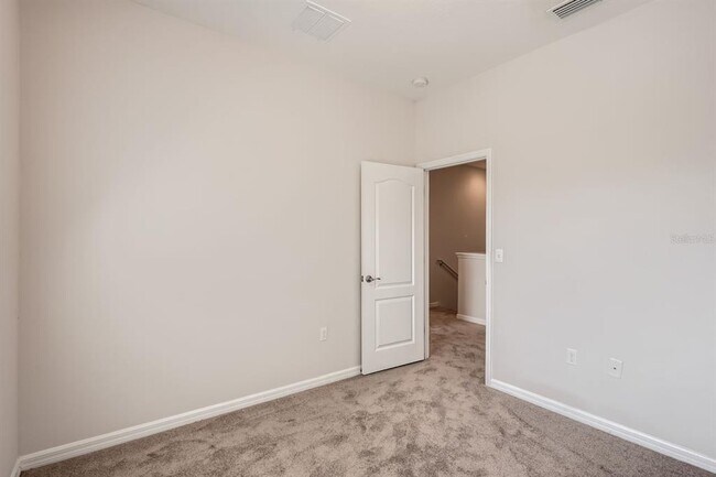 Building Photo - 7001 Interbay Blvd