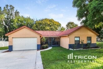 Building Photo - 38750 James Ct