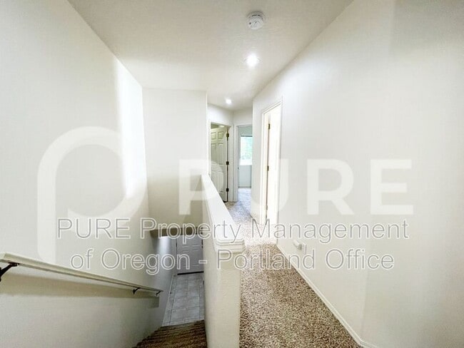 Building Photo - 16964 NW Desert Canyon Dr