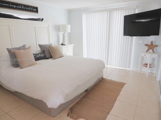 Building Photo - 158 Blue Harbor Dr