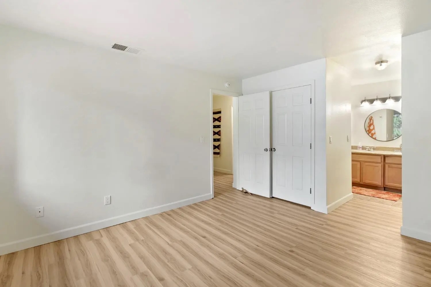 Building Photo - 3715 Tallyho Dr