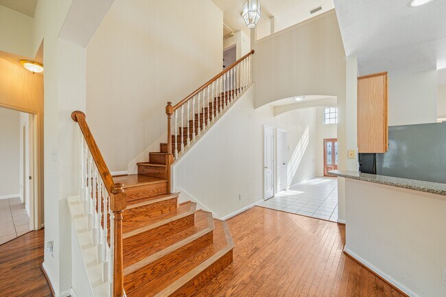 Building Photo - 11134 Maynard Pl