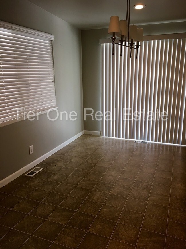 Building Photo - 7405 S 2200 E