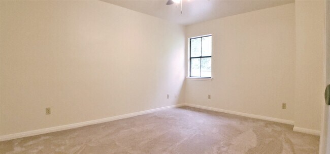 Building Photo - 6607 Tournament Dr