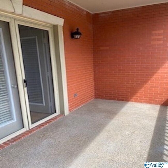 Building Photo - 4770 Whitesburg Dr