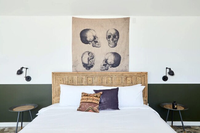 Building Photo - 2317 N Rampart St