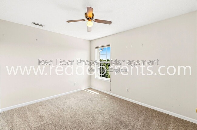 Building Photo - 13340 E Golden Gate Dr
