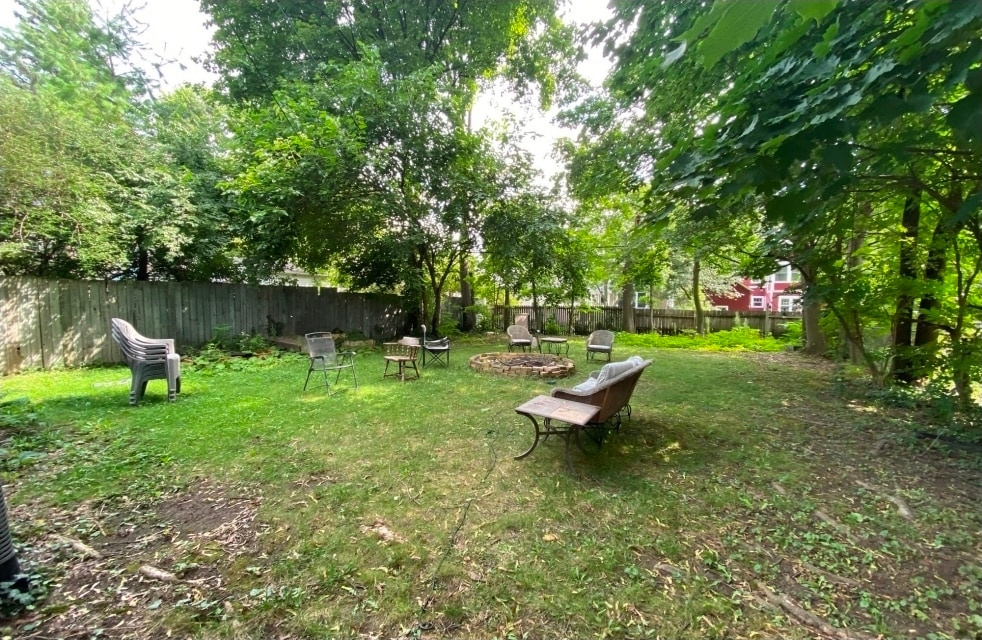 Building Photo - 211 Montgomery Ave