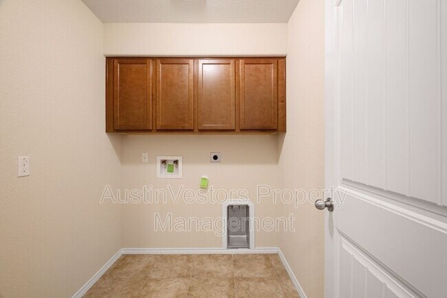 Building Photo - 129 Plata Ln