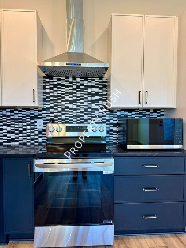 Building Photo - 1861 Zeta Way