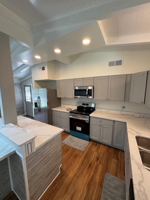 Building Photo - 8820 Manoo Pl