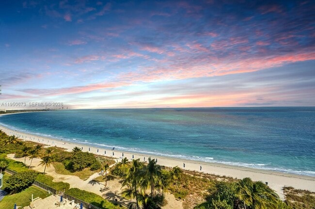 Building Photo - 1111 Crandon Blvd