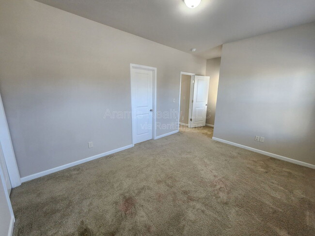 Building Photo - 1919 Briarcliff Wy