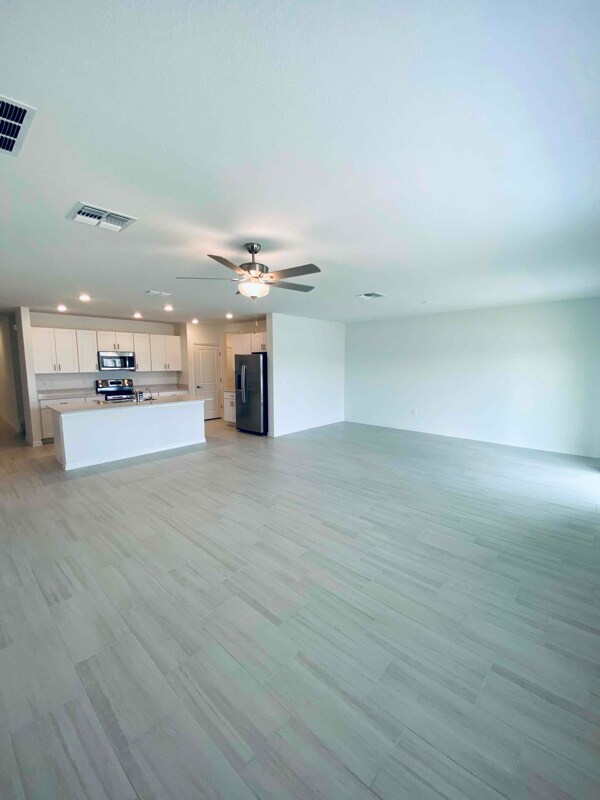 Building Photo - 11320 Linden Depot Rd