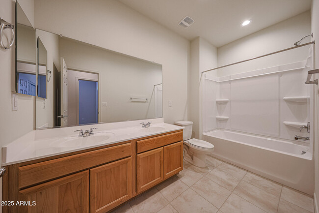 Building Photo - 25345 N 172nd Dr