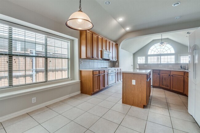 Building Photo - 2767 Waterway Dr
