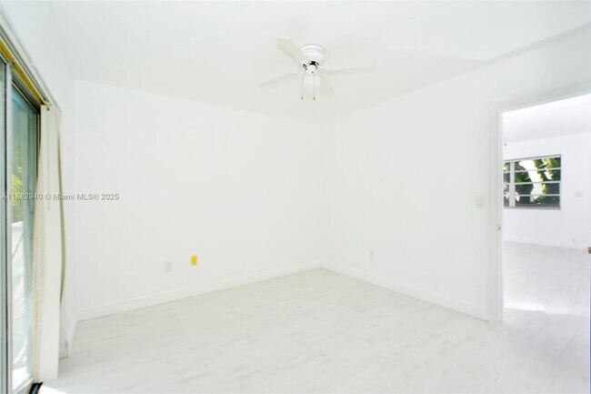 Building Photo - 344 Meridian Ave