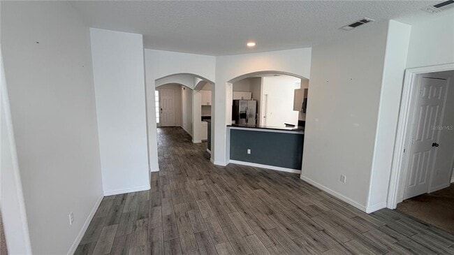 Building Photo - 456 Knollwood Dr