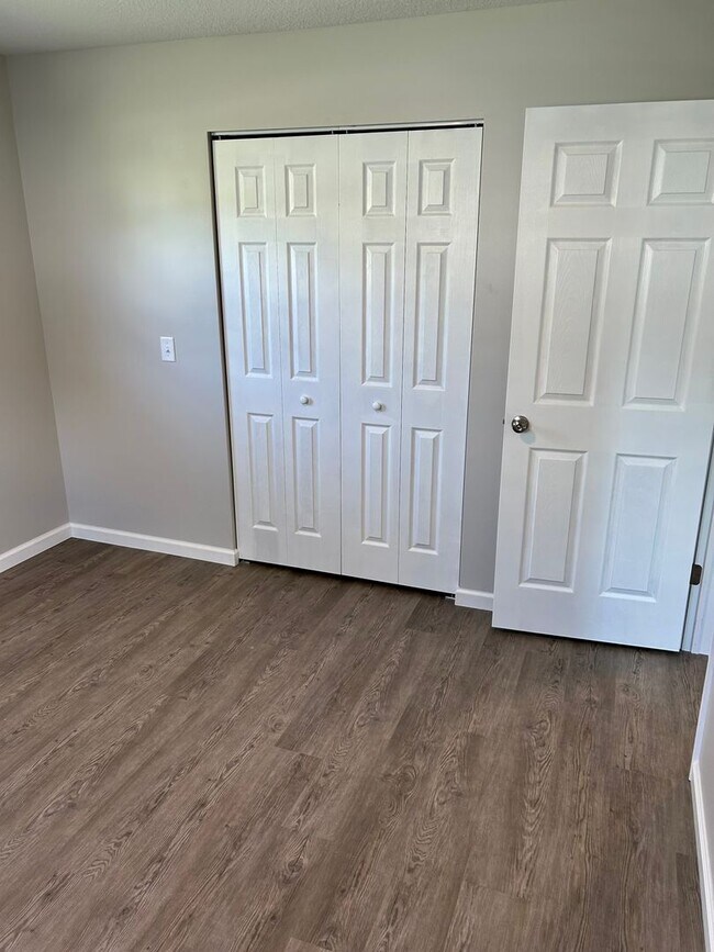 Building Photo - Fully Remodeled 3-Bed/1-Bath Home in Bluffton!