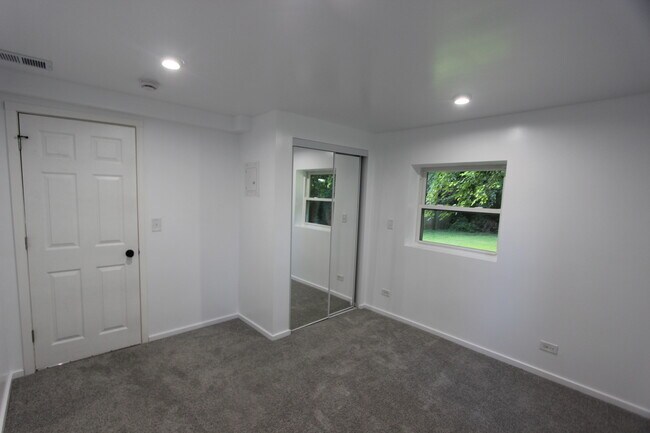 Building Photo - 103 Atwood Ave