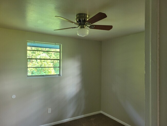 Building Photo - 164 N Ballard Dr