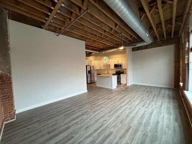 Building Photo - Bonnie Jean Flats