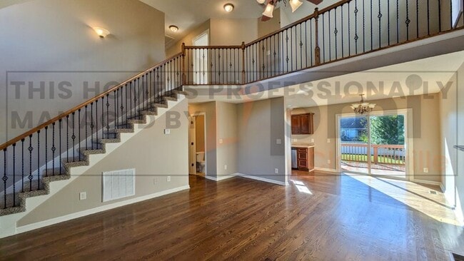 Building Photo - 1209 Chinook Cir