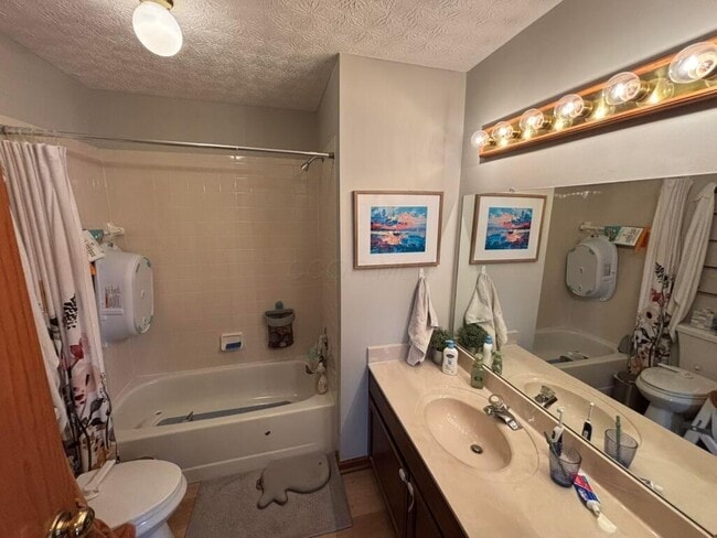 Building Photo - 615 Ozem Gardner Way