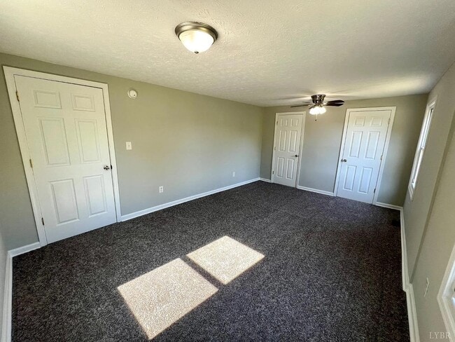 Building Photo - 207 V.E.S. Rd