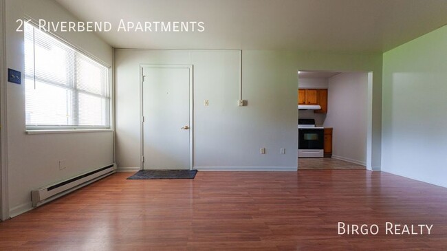 Building Photo - Spacious 2 Bedroom Apartment! Move in today!