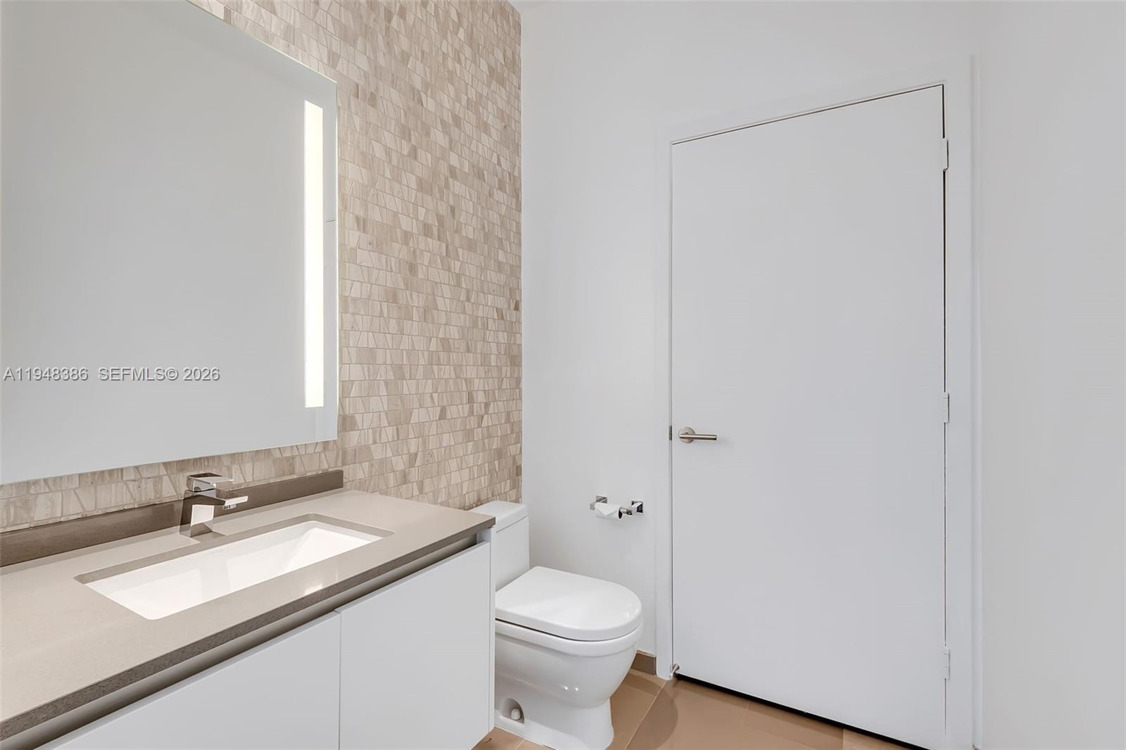 Building Photo - 88 SW 7th St