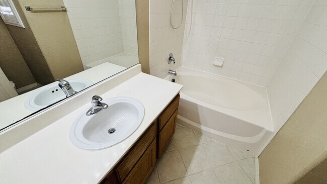 Building Photo - 7308 Laburnum St