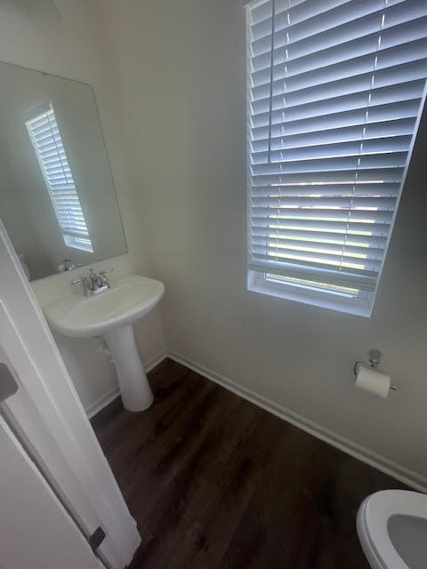 Building Photo - Spacious 3-Bedroom, 2.5-Bath Home in a Gre...