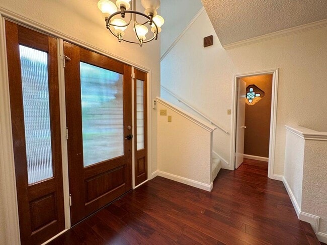 Building Photo - 6401 Wallace Cove