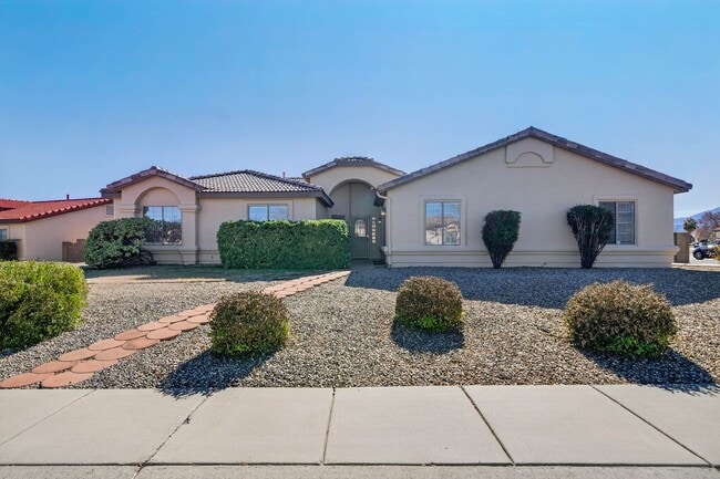 Building Photo - 3824 Plaza De La Yerba