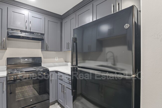 Building Photo - 3515 Ten Oaks Cir