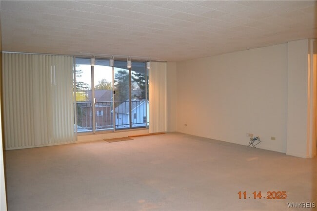 Building Photo - 5854 Main St