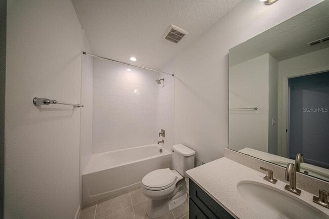 Building Photo - 1414 RIDGEBACK Ln