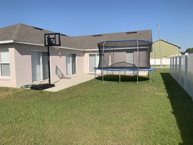 Building Photo - 2409 Serenity Bend