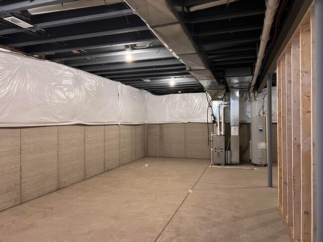 Building Photo - 6213 Boone Dr