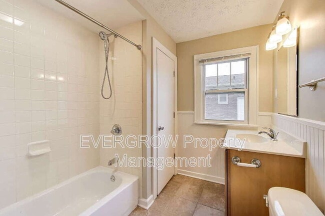 Building Photo - 5244 E 10th St