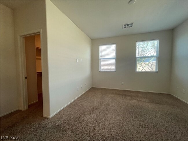 Building Photo - 2124 Del Aqua Ave