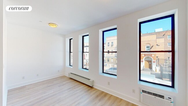 Building Photo - 346 43rd St