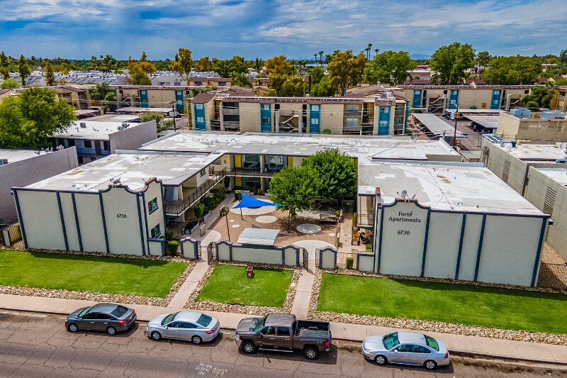 Building Photo - 6730 N 17th Ave